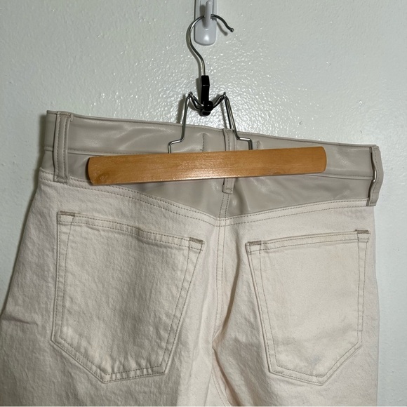 Abercrombie & Fitch The Dad Short High Rise White Faux Leather Denim 27/4 - Picture 8 of 13